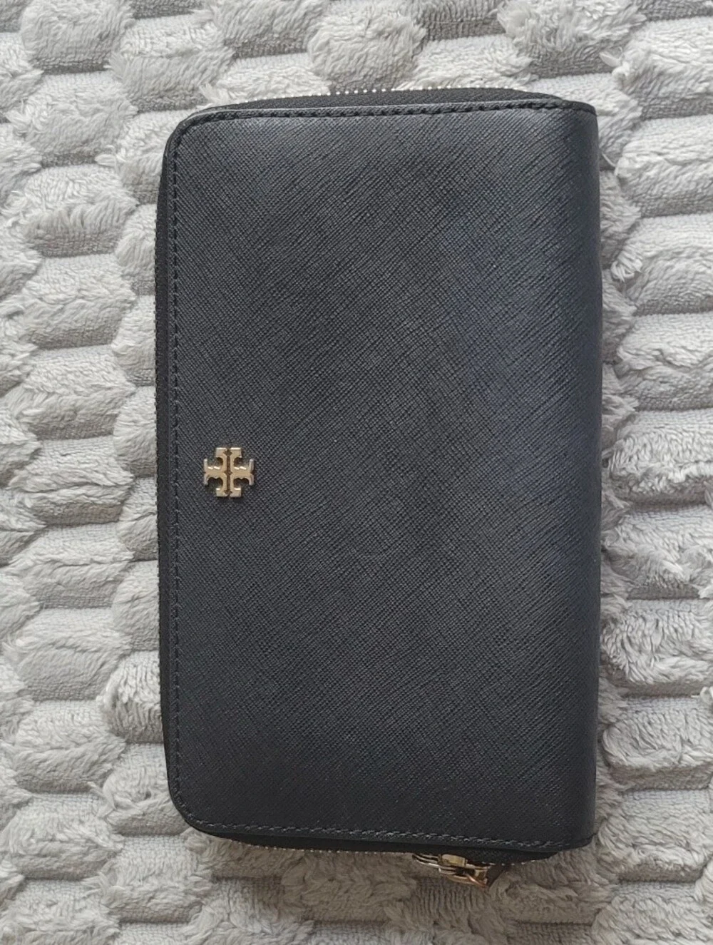 Tory Burch Black Saffiano Zip Wallet